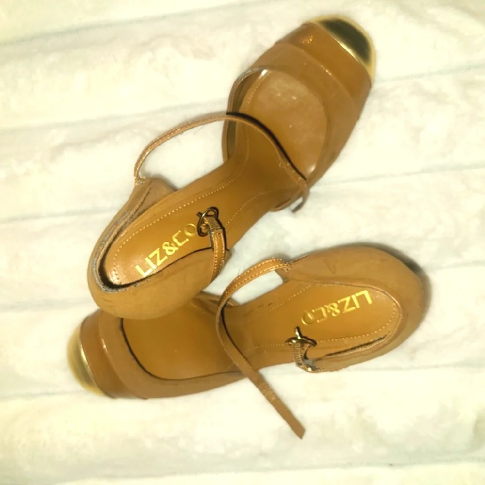 liz & co. Women's Tan and Gold Shoes - Picture 5 of 6